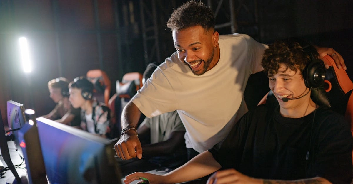 Социальная ответственность в сфере онлайн-игр и волонтерской деятельности