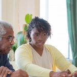 Волонтеры помогают людям преодолеть игровую зависимость от азартных игр